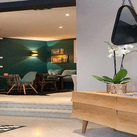 Chouette Hotel
