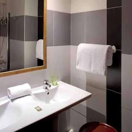 Chouette Hotell 3*