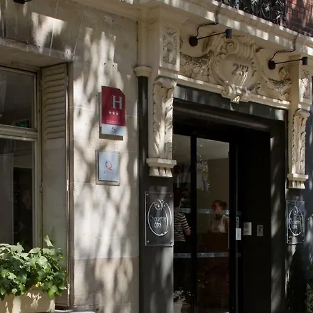 Chouette 3* Paris